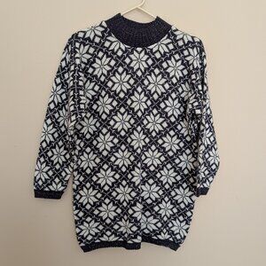 VINTAGE American Pride made in USA black and white snowflake star sweater Large